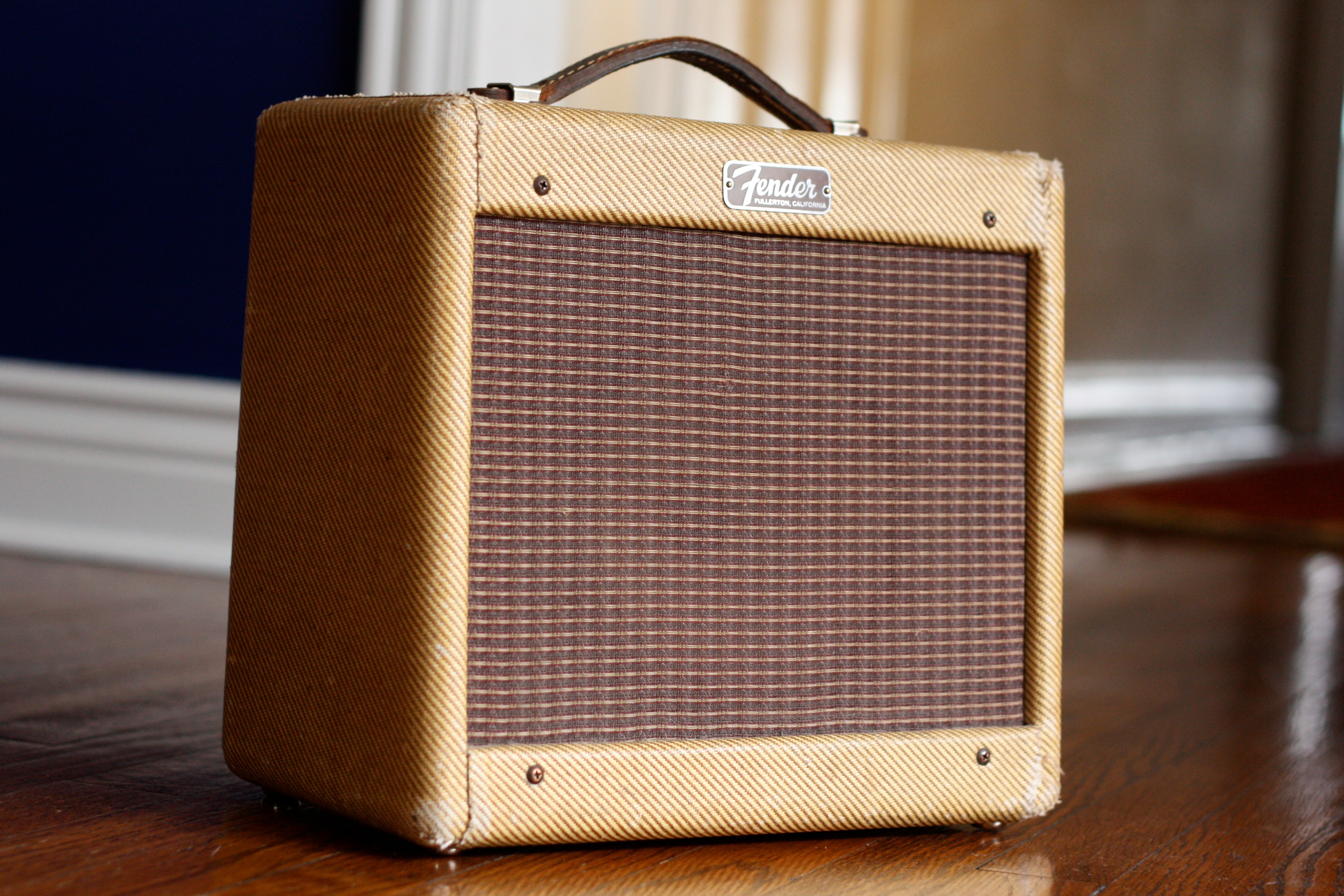 How Guitar Amps Work and What You Can Do to Start Tweaking Your Own